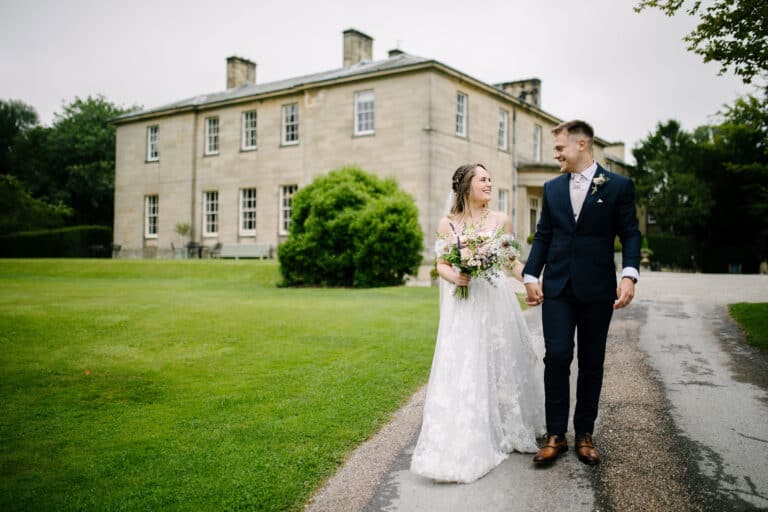Creating Perfect Party Vibe for Country Estate Wedding