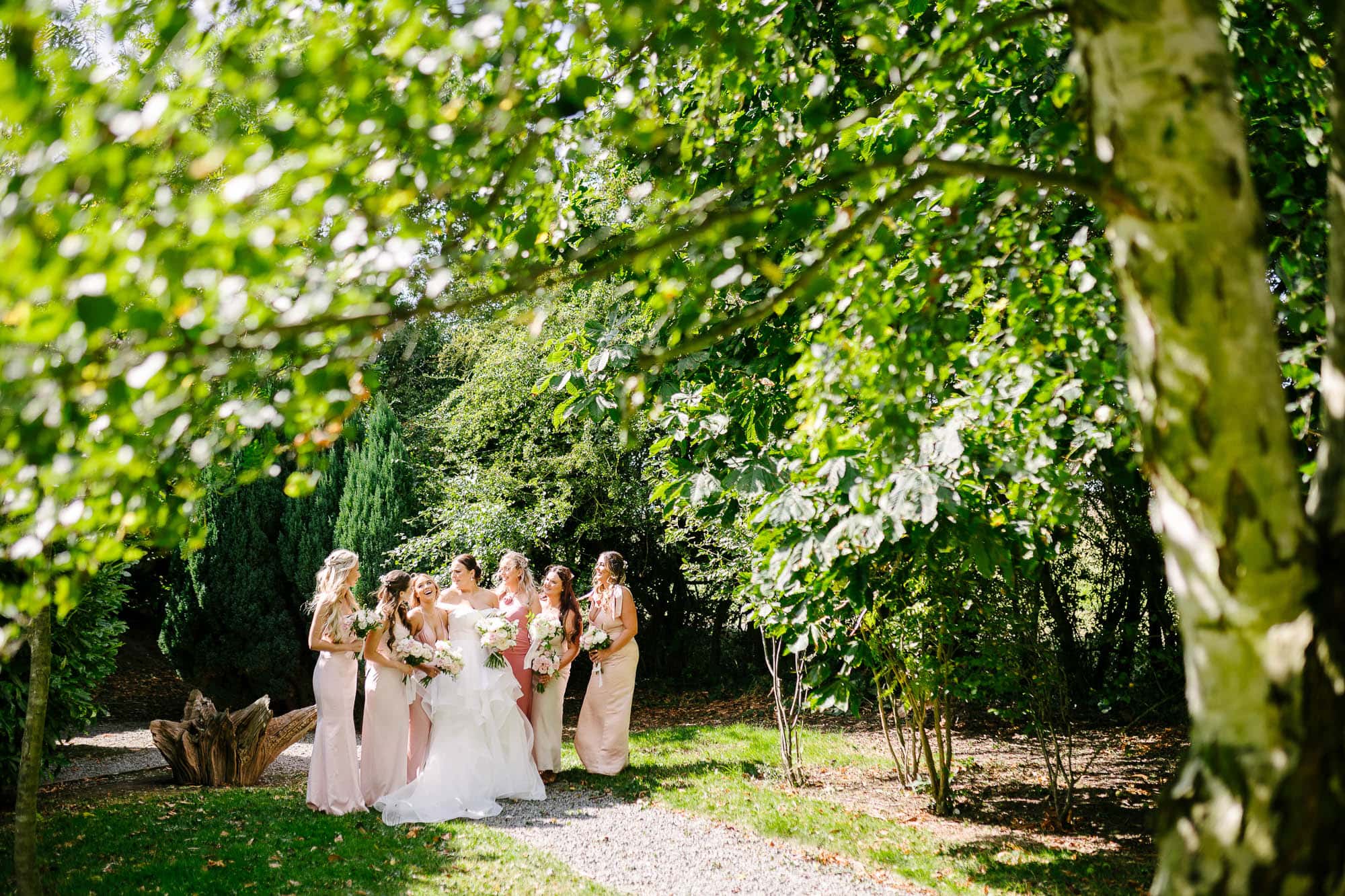 One major part of wedding photography is to ensure you get plenty photos of the bridal party