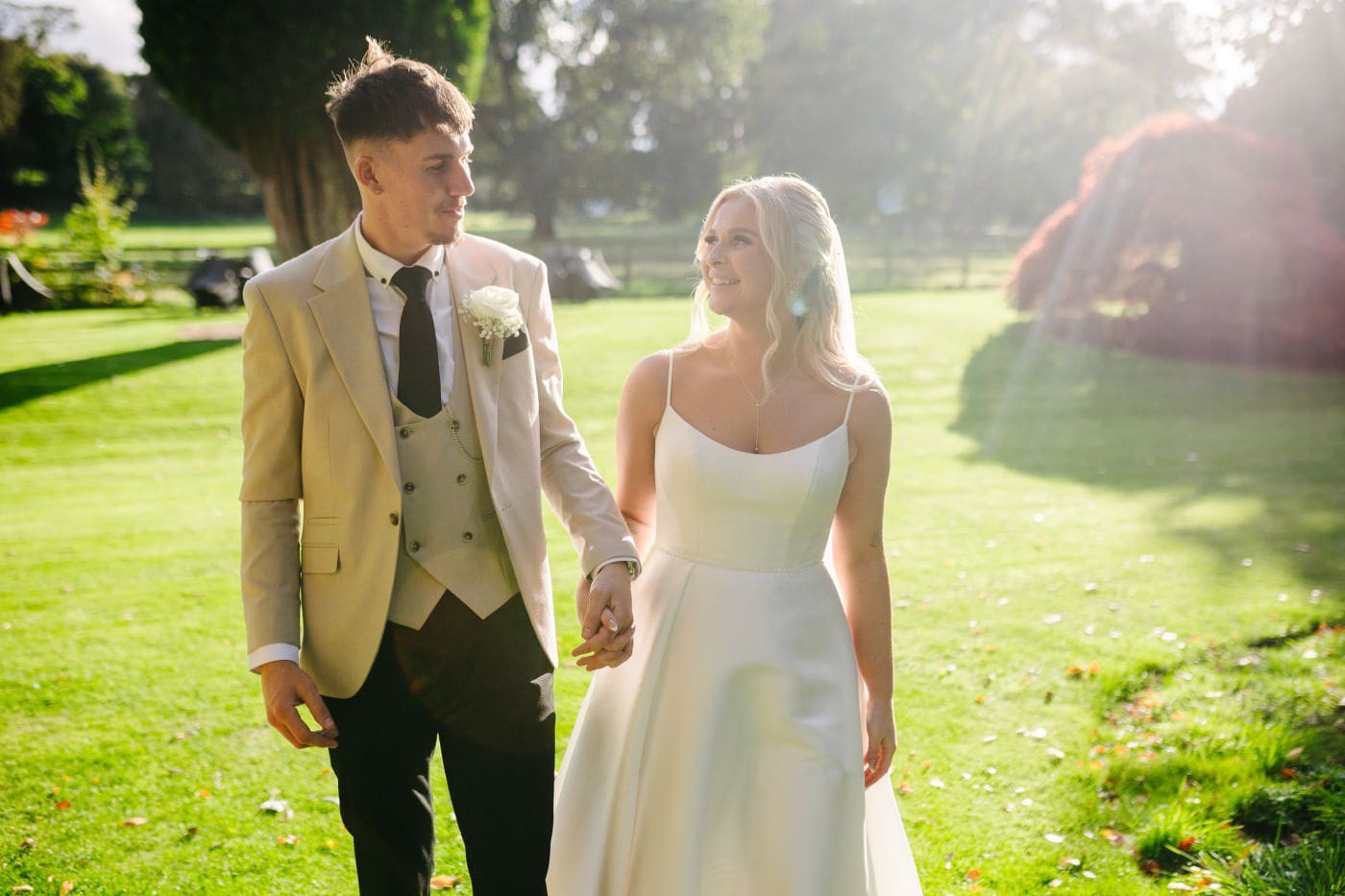 Woodborough hall wedding photographer